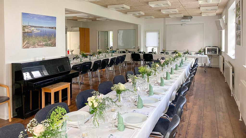 Sundeved Centret hall is set up for a party