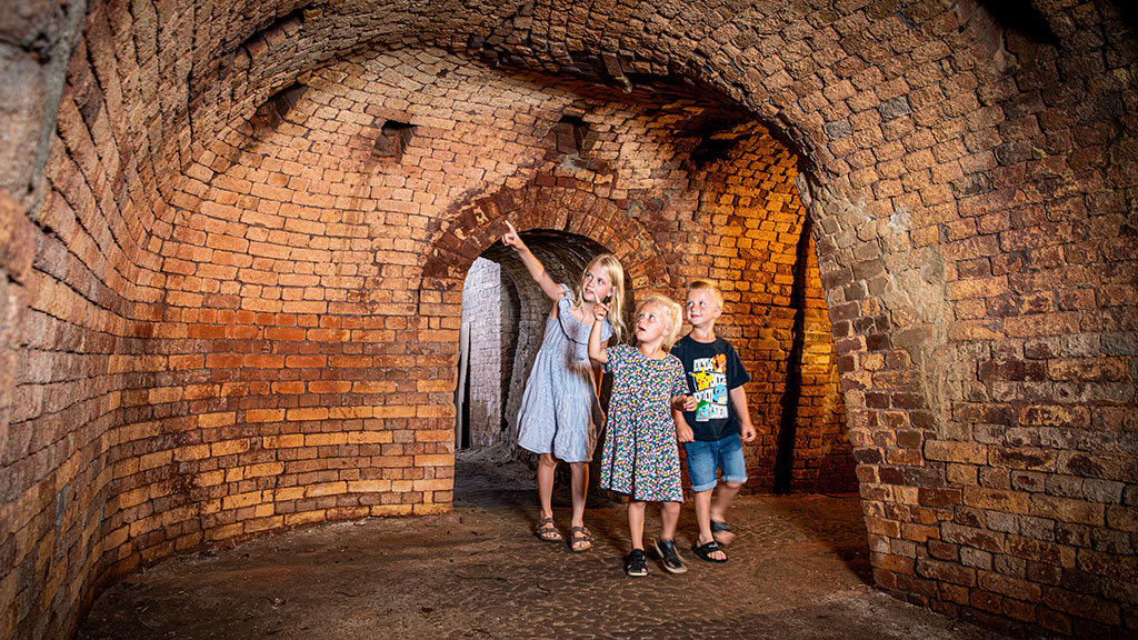 Explore the ring kiln at Cathrinesminde Teglværk