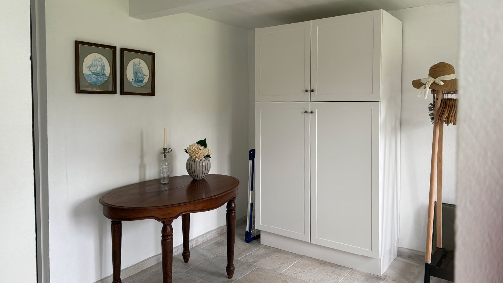 Holiday apartment Kragesand at Gendarmstien - entrance hall