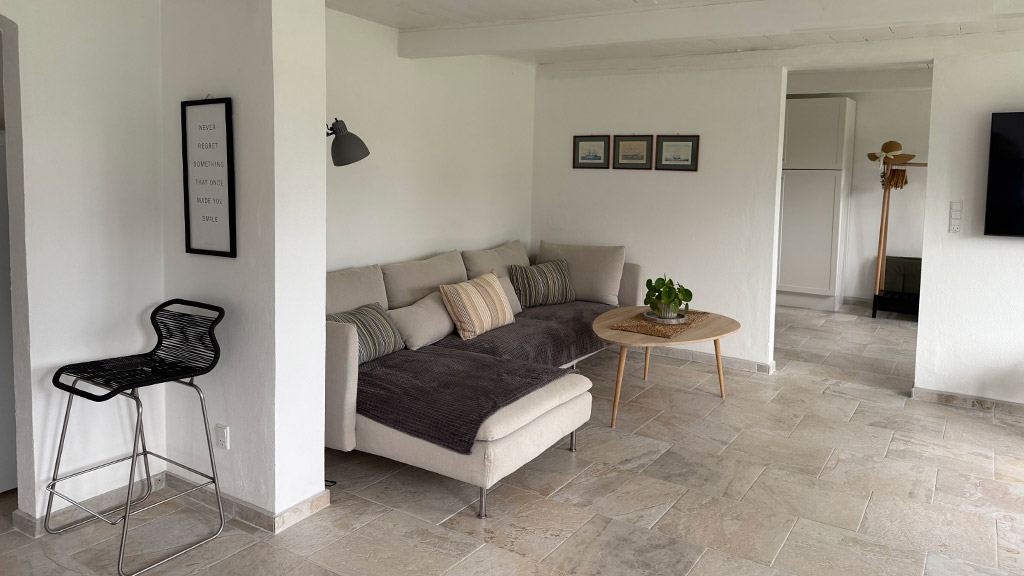 Holiday apartment Kragesand at Gendarmstien - living room