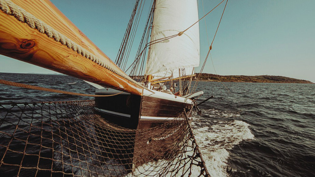 The schooner Mira will be offering cruises from the port of Sønderborg in May 2026