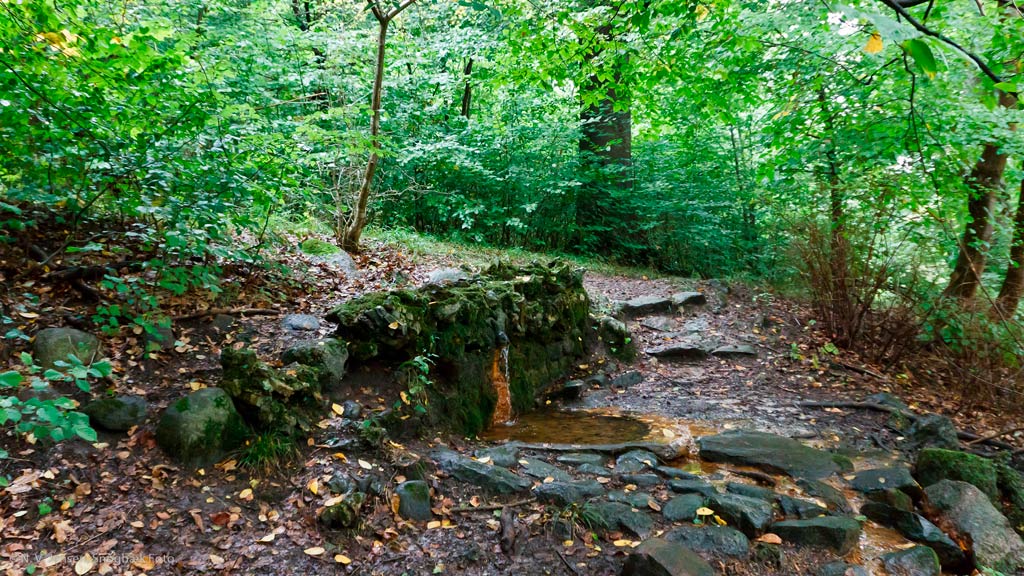 Alf's Kilde i Gråstenskovene, Sønderjylland