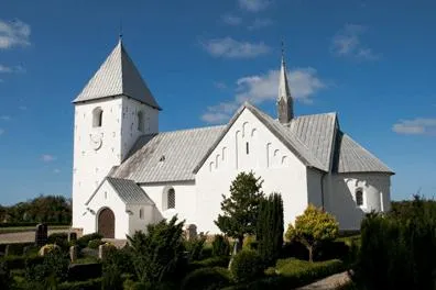 Hurup Kirke - Udefra