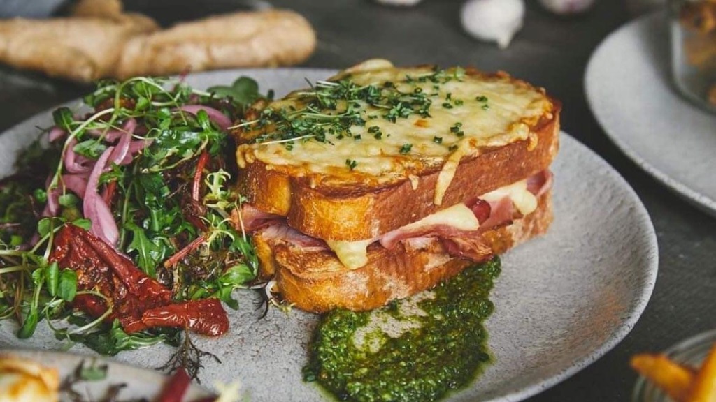 Juliette Bistro & Vinbar