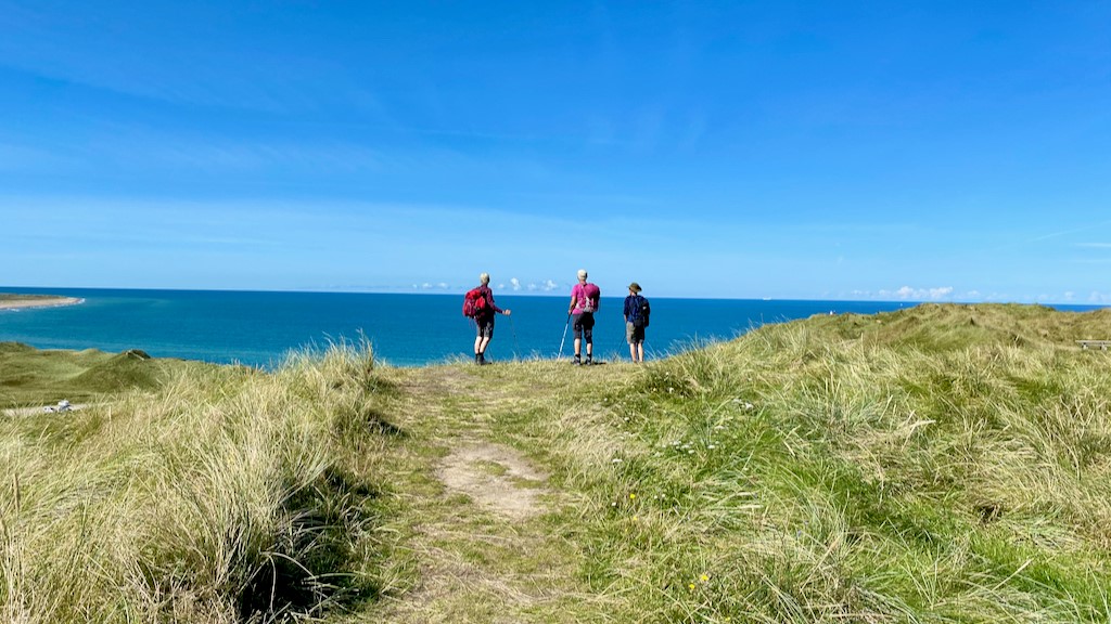 Create your own hiking adventure 