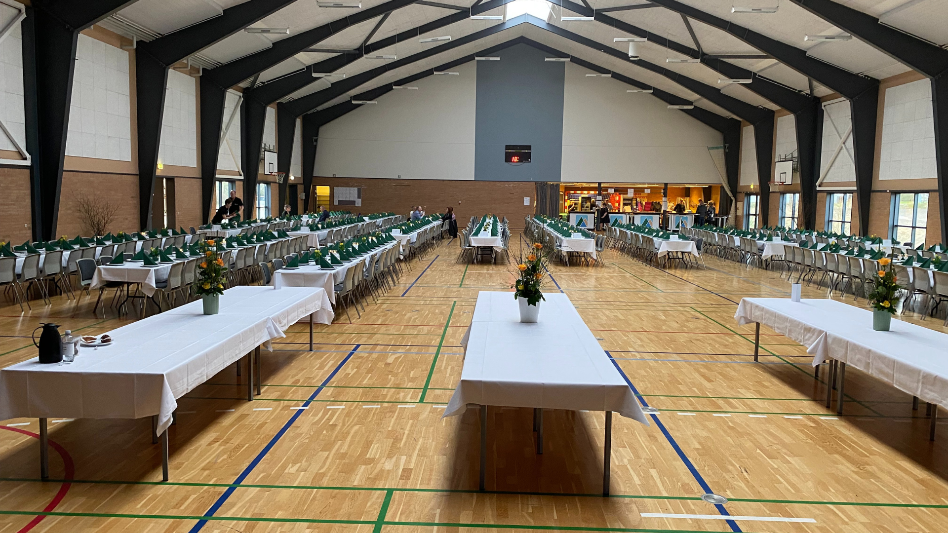 Store hal med plads til 750 personer