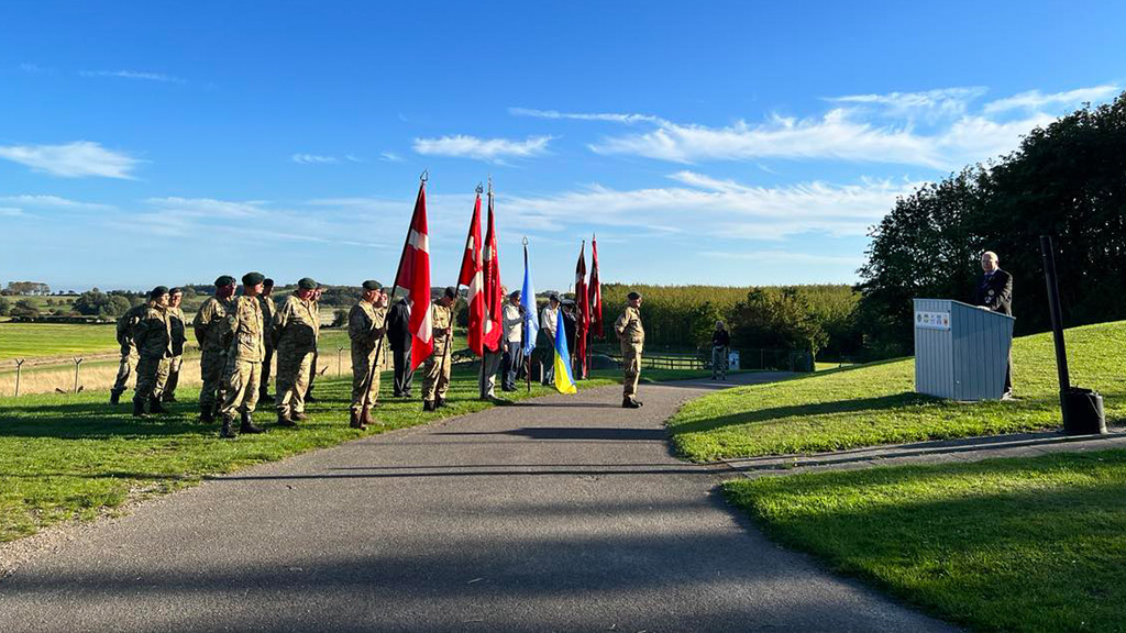 Ceremoni under Flagdag på Koldkrigsmuseum Langelandsfort, hvor Danmarks udsendte hyldes.