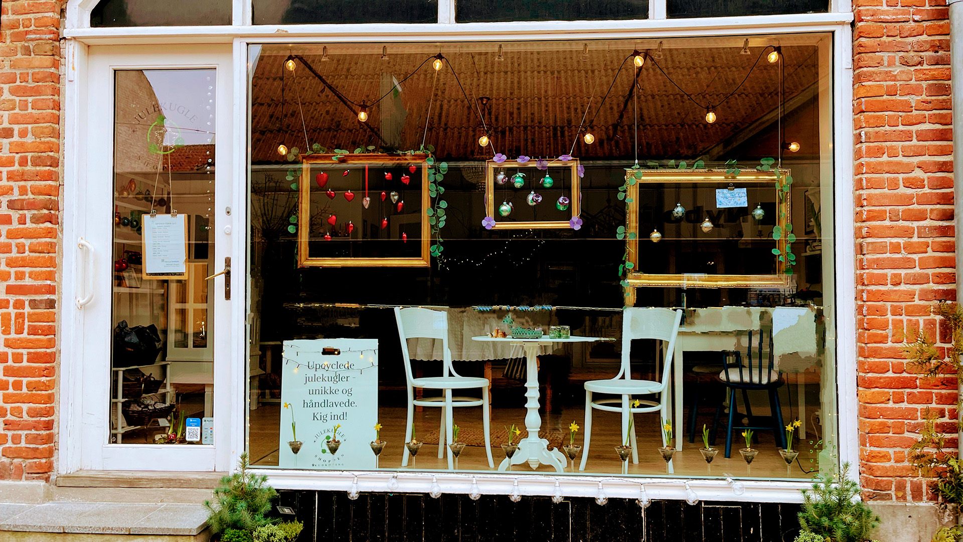 Christmas Bauble Shop