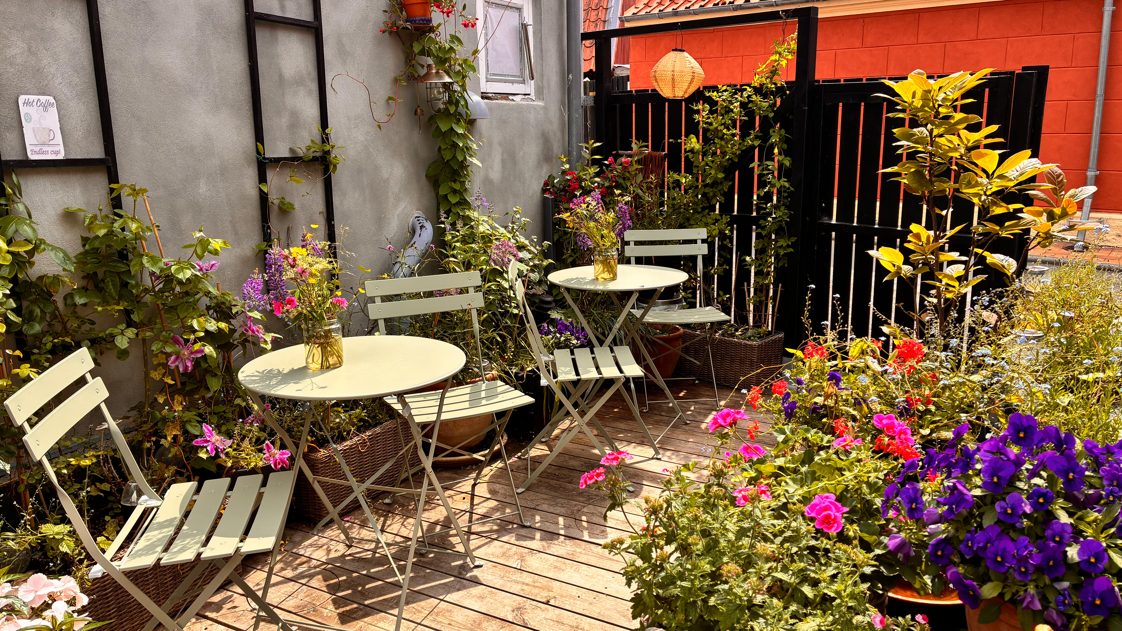 Den hyggelige gårdhavecafé