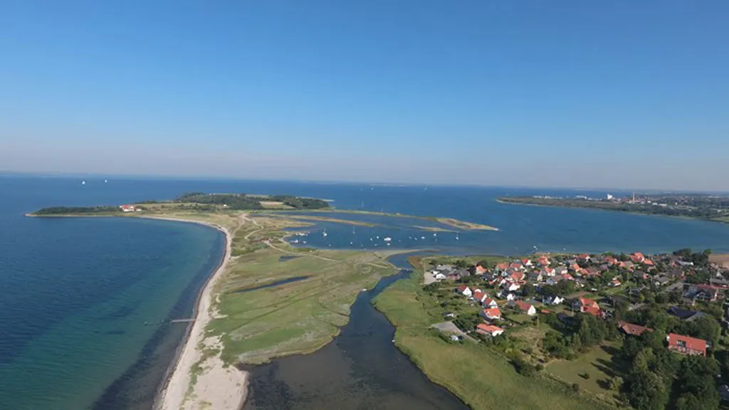 Torø Huse med Torø og Assens i baggrunden