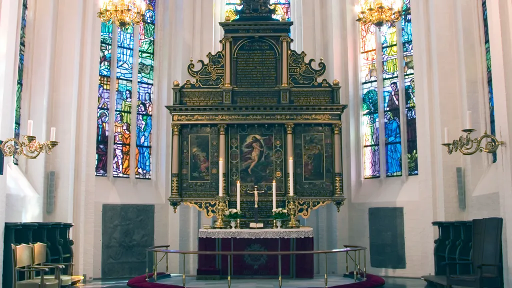 Saint Niciolai _ Image of altar