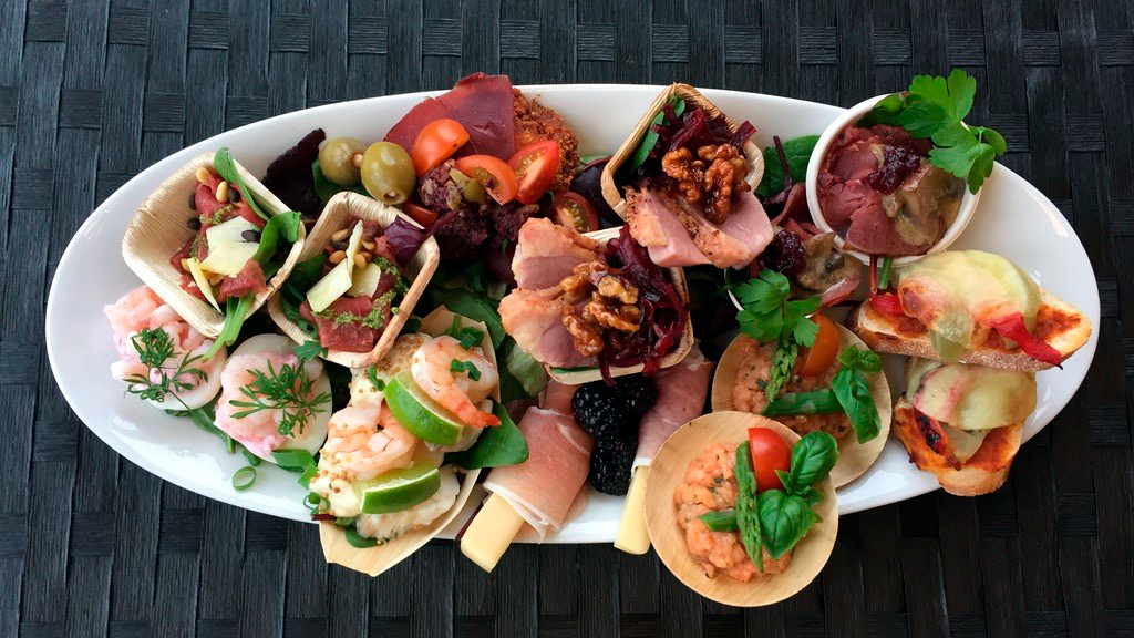 Tapas for the door - plate