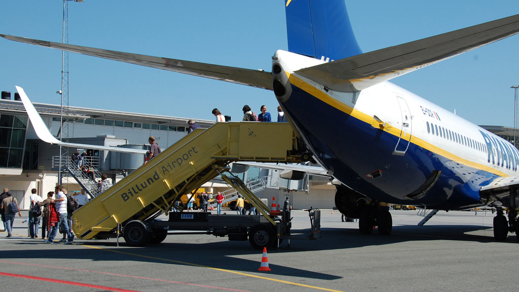 Billund airport - Passengers arrive by plane