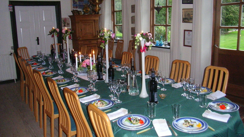Vejstrupgård _ Gedeckter Tisch