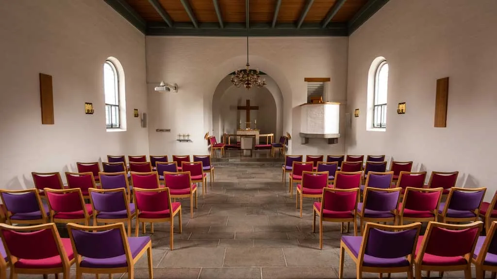 Engesvang-Kirke---VisitHerning---Original-(3)