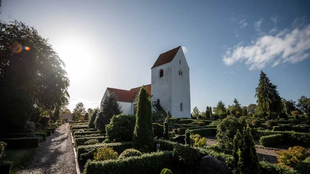 Ejstrup-Kirke---VisitHerning---Original-(5)
