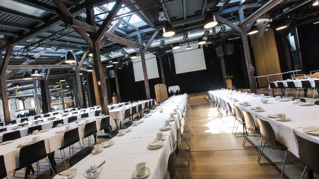 RemisenBrande, Meeting place