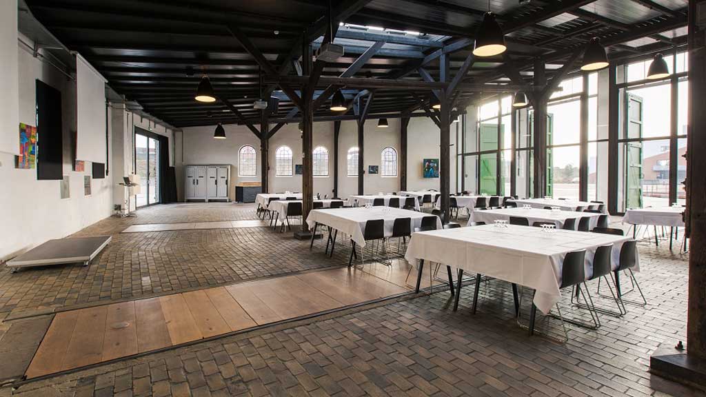 RemisenBrande, Meeting place