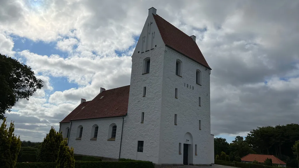 Nøvling-Kirke---Foto-Jannie-Nyegaard---1024x576-02