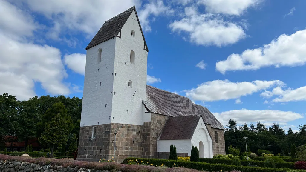 Vinding-Kirke---Foto-Jannie-Nyegaard---1024x576-01