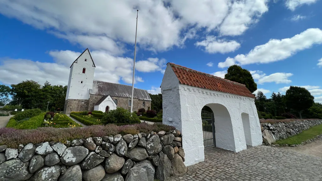 Vinding-Kirke---Foto-Jannie-Nyegaard---1024x576-02