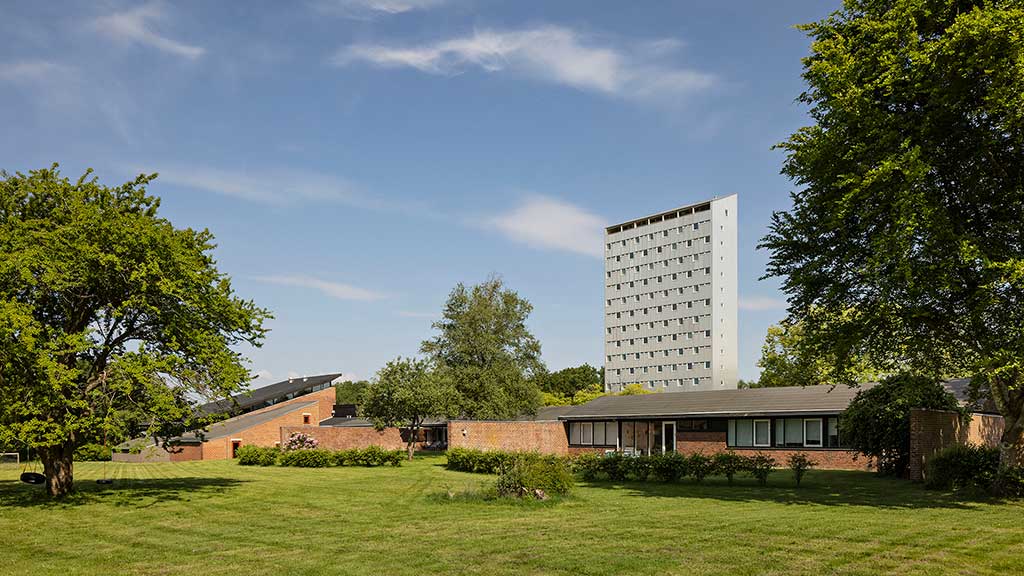 Kursus & Konference, Højhuset Herning