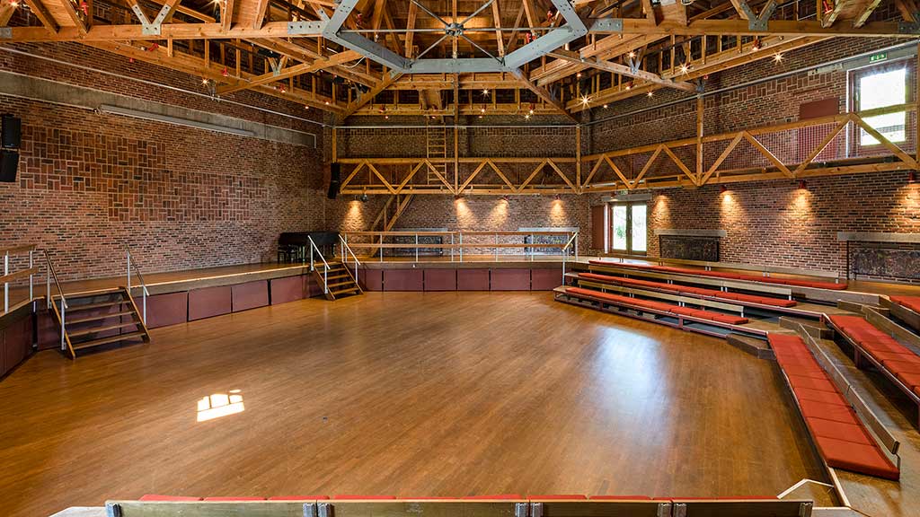 Kursus & Konference, Højhuset Herning