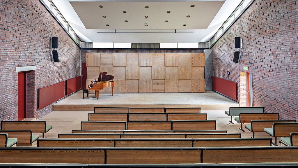 Kursus & Konference, Højhuset Herning