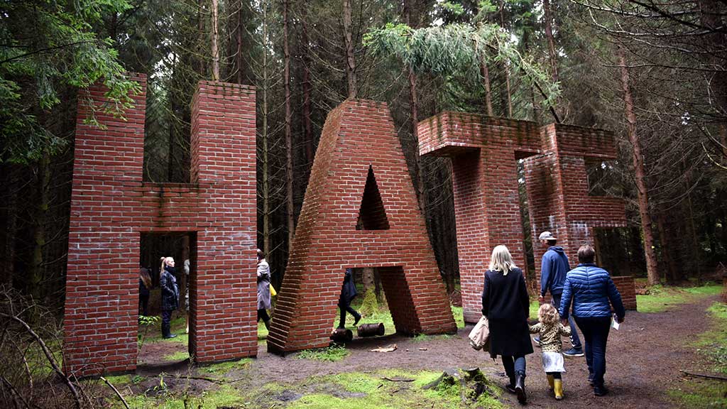 HATE - Deep Forest Art Land