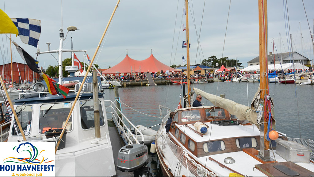 Sejlbåde på lystbådehavnen i Hou til Hou Havnefest
