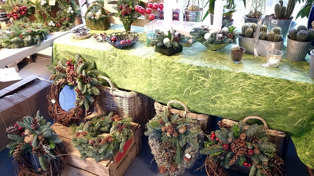 Cemetery decorations in the store at Sdr. Vissing Torvehal