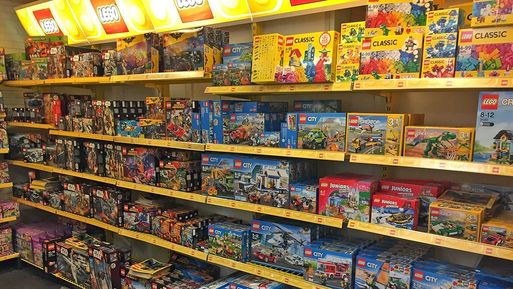 Lego hos Bakkelandets legetøj