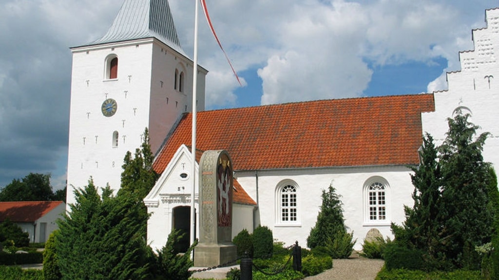 Østbirk Kirke set udefra