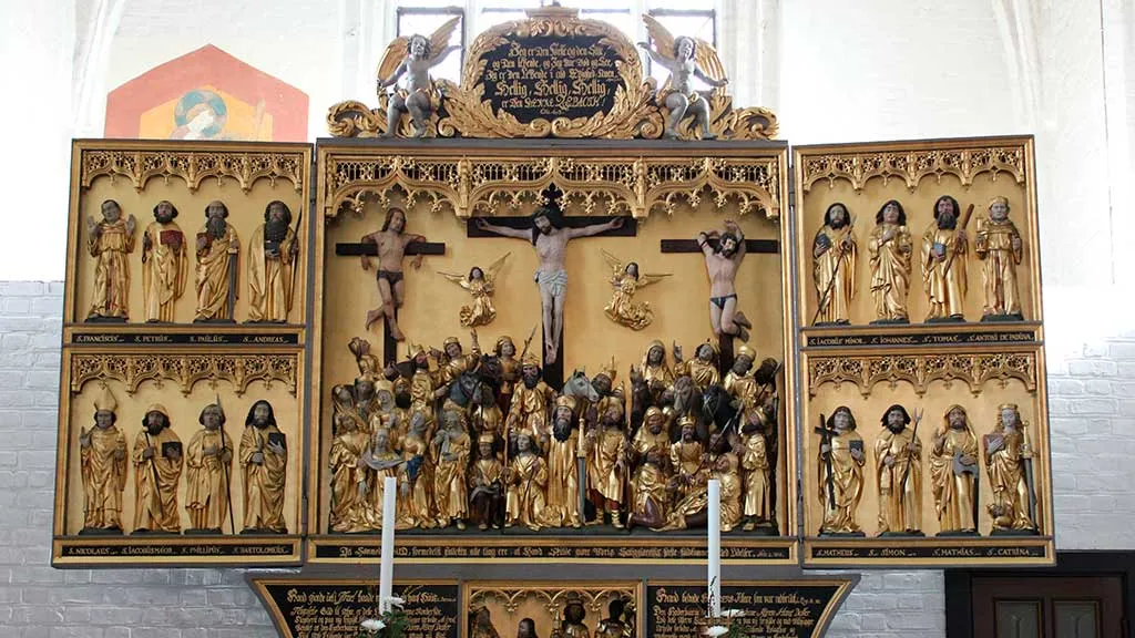 Guldbelagt altertavle i Horsens Klosterkirke