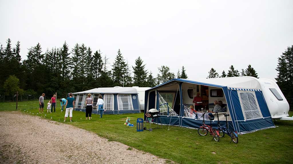 Camping and king's game at Vestbirk Camping.