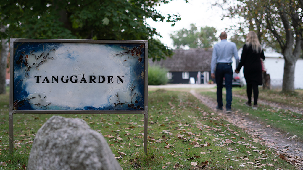 The sign to Tanggården