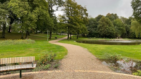 Bypark og legeplads for familier og børn