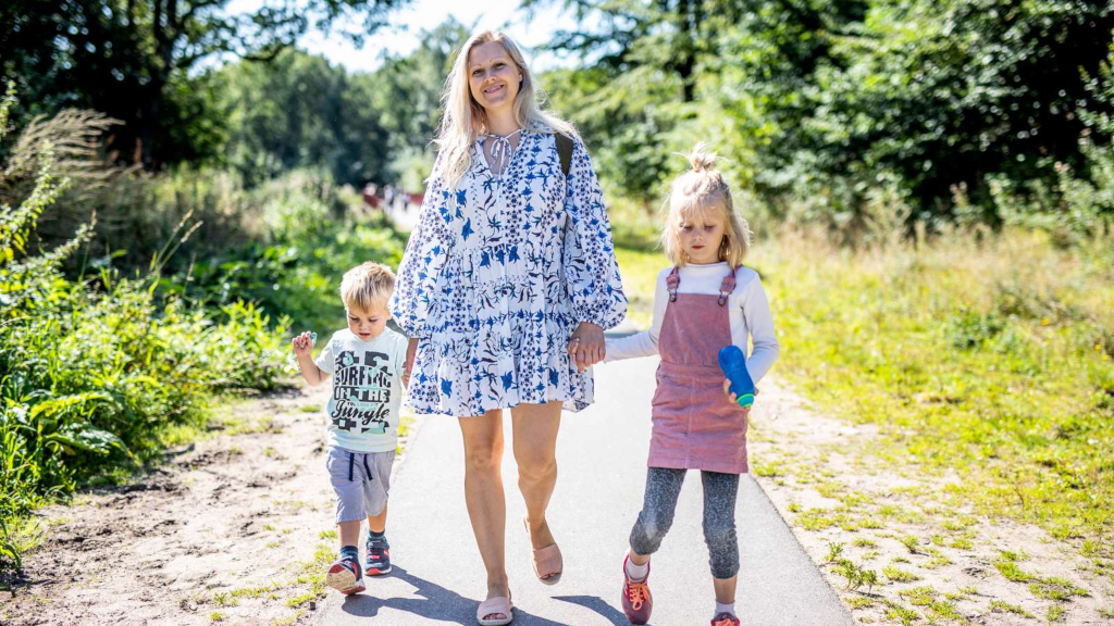 Mother with two children walking on the Horsens-Silkeborg Nature Trail