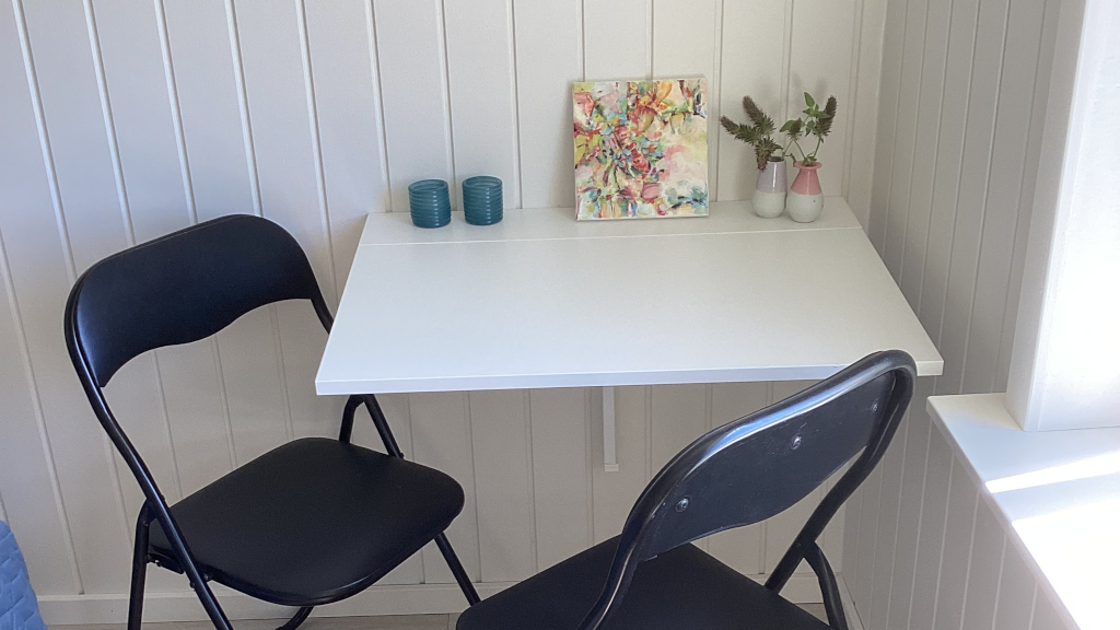 Café table in the summer house at Anneks127