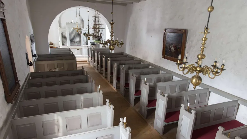 The church interior of Endelave Church