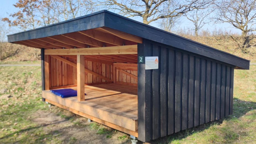 A shelter at the shelter site in Lundum