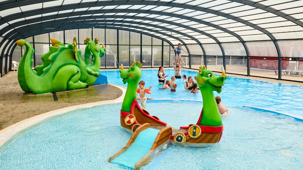 The covered swimming pool at Horsens City Camping