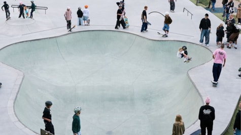 Skater i Skatearena Juelsminde Naturpark