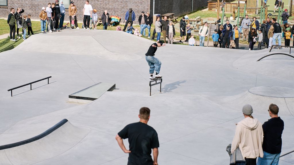 Skaters enjoying the Skate Arena in Juelsminde Nature Park