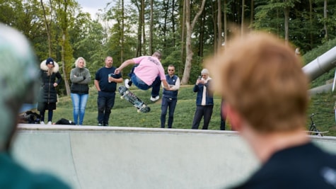 Skater i SkateArena Juelsminde Naturlegepark