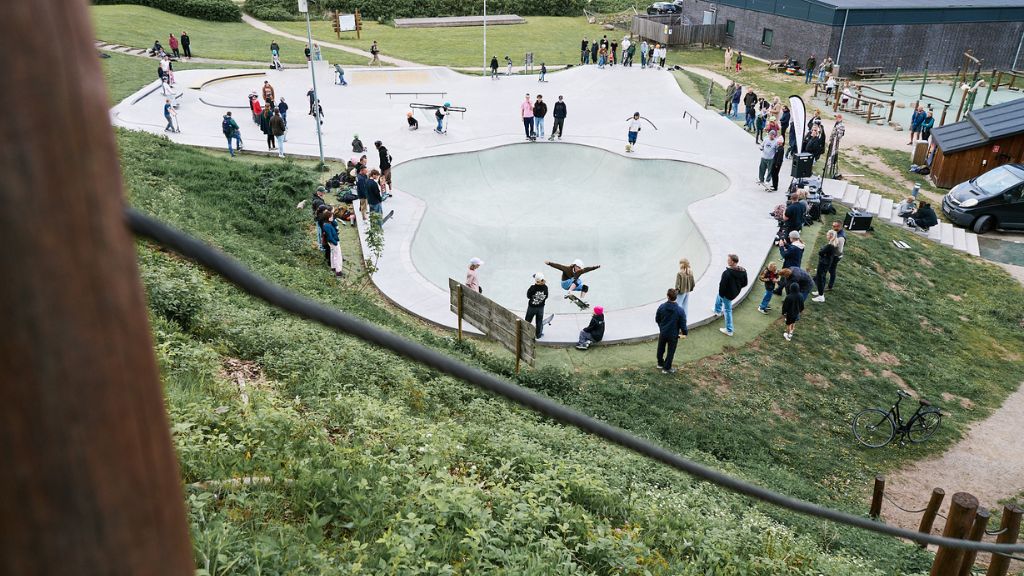 Skaters enjoying the Skate Arena in Juelsminde Nature Park