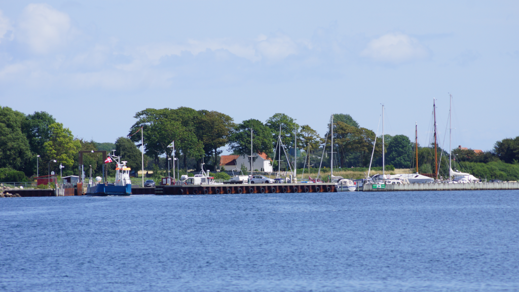 Haven på Hjarnø set fra vandet
