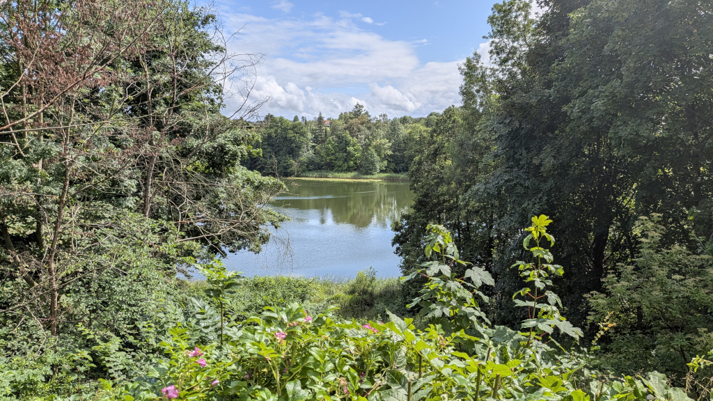 Vær Sø set fra kirkegården