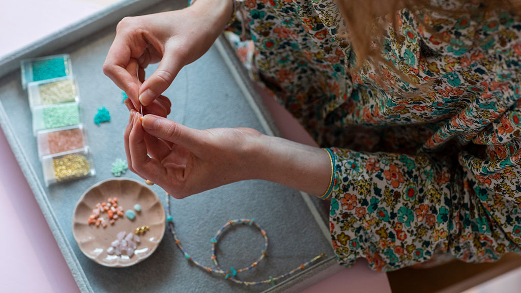 Lav dine egne smykker SMYKBAR