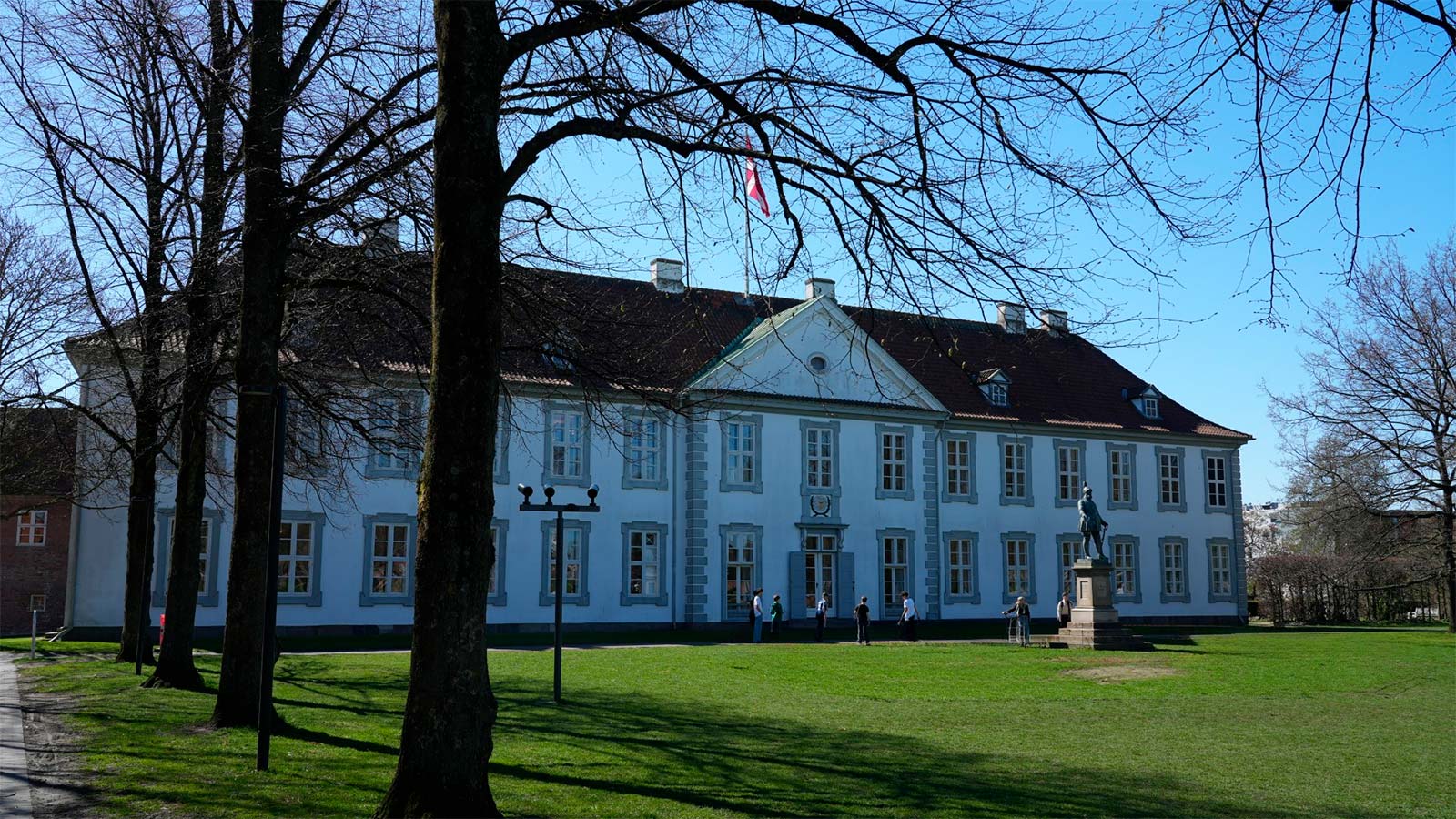 Kong Frederik VII in Kongens Have in Odense